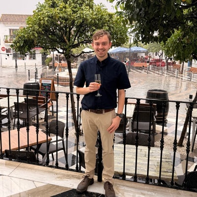 Friendly young professional  Main Photo