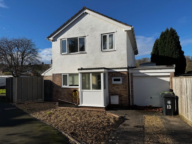 Spacious double en-suite room in large house  Main Photo