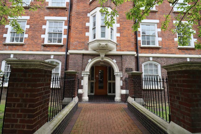 Comfy Room in 2-Bed (Marylebone), Female Flatshare Main Photo