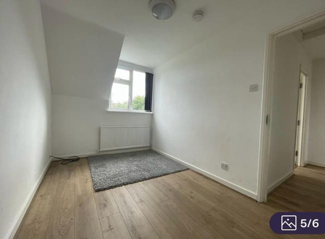 Room for Rent – One Roommate Needed Main Photo