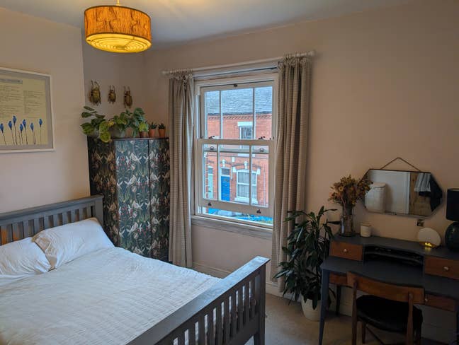 Double room to rent in heart of Moseley  Main Photo