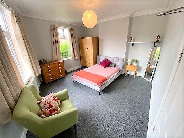 Stunning Professional Houseshare Main Photo