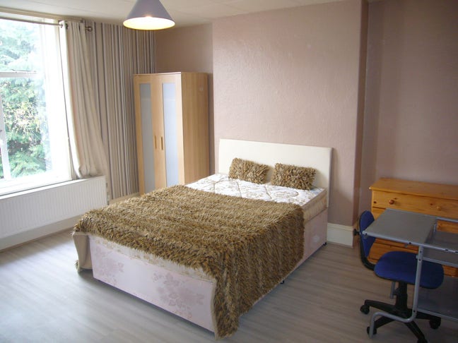 Modern self contained Studio Flat Main Photo