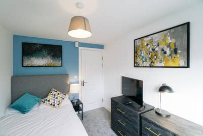 Three Double Rooms Available  Main Photo