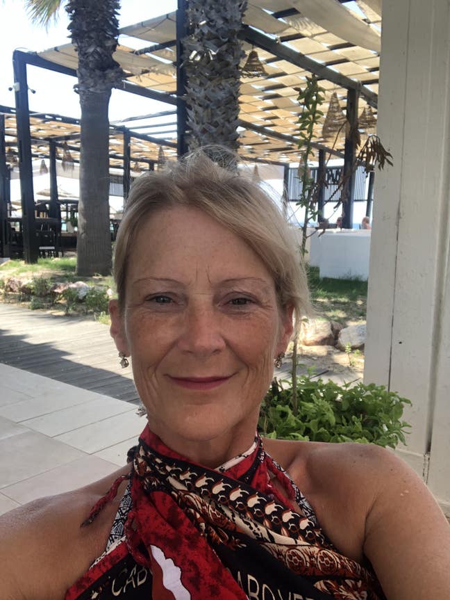 I am a professional female aged 53.  Currentl... Main Photo