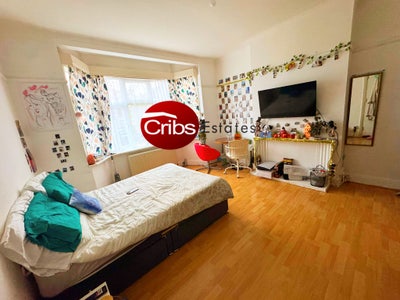 Double Room Available in Morden Main Photo