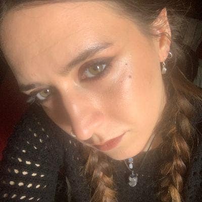 27 looking for a new home!   Main Photo