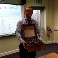 Looking for a room Main Photo