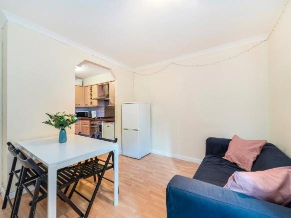 4 Bedroom with Separate Recpetion Wapping  Main Photo