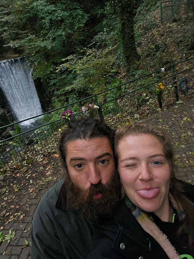 Outdoorsy Couple looking for a Cosy Nest  Main Photo