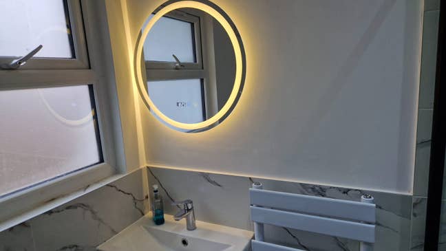 Double bedroom available  Main Photo