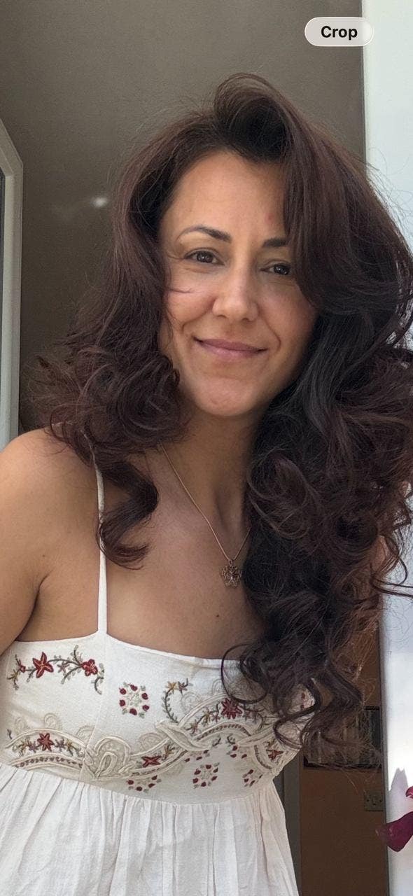 Professional female  looking for en-suite double  Main Photo