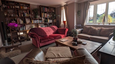 Master Bedroom, Bills inc - Ensuite + Gym/Sauna Main Photo