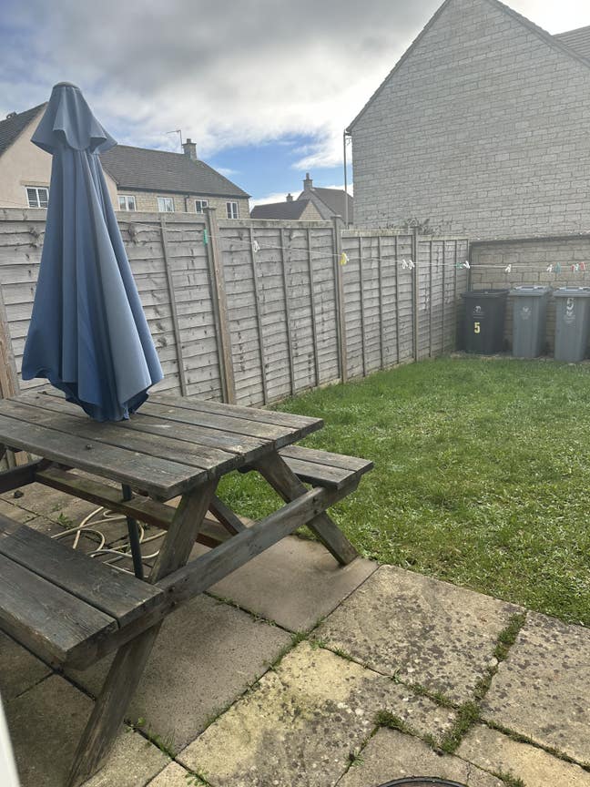 Room to Rent in Carterton  Main Photo