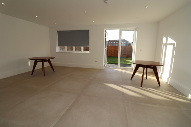 3 Beautiful Rooms 30 Min from Bethnal Green! Main Photo