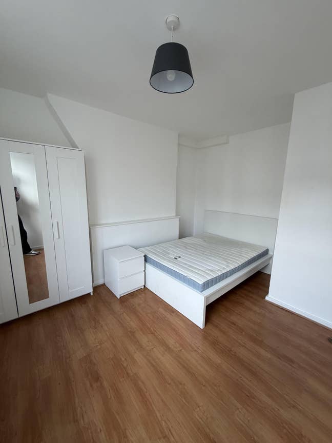 2 double rooms available now nearVauxhall! (79Arn) Main Photo