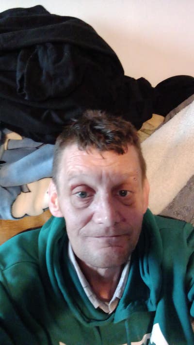 51 year old Male seeks a double room Main Photo