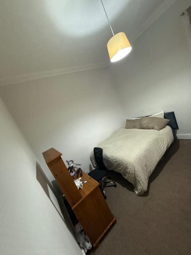 A beautiful double room in a shared flat  Main Photo