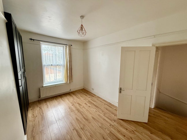 Convenient, Market Tube, Wetlands  Main Photo