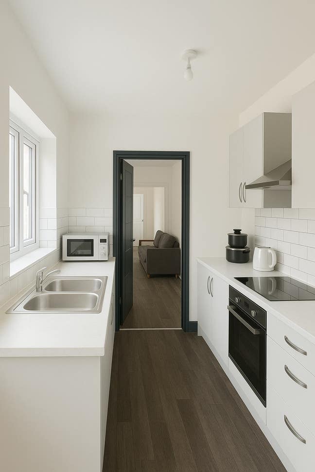 3‑Bed HMO on Leek Road, ST1  Excellent Location Main Photo