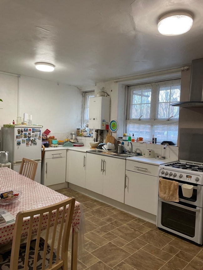 One double room for rent  Main Photo