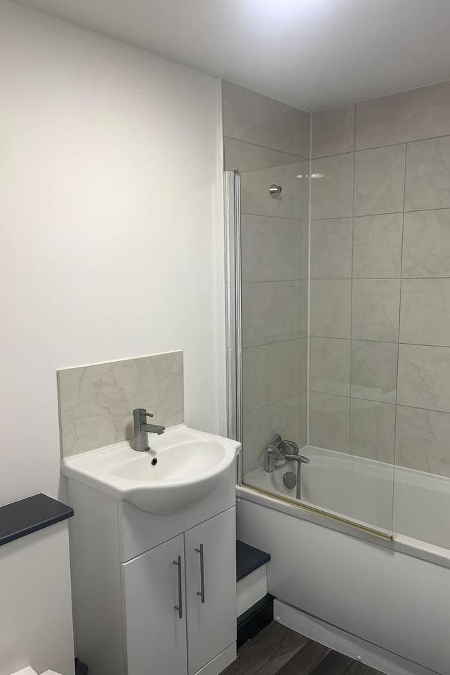 3‑Bed HMO on Leek Road, ST1  Excellent Location Main Photo