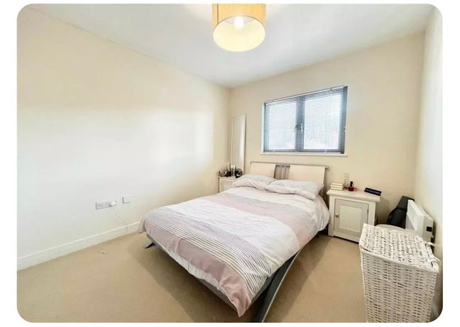 2 bedroom apartment  Main Photo