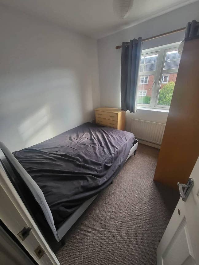Double Room by Ormeau Rd Main Photo