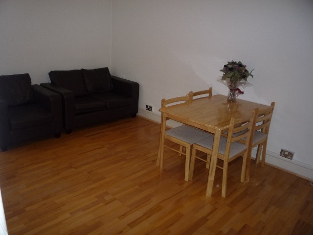 Delightful One Bed Flat In Prime Location Main Photo