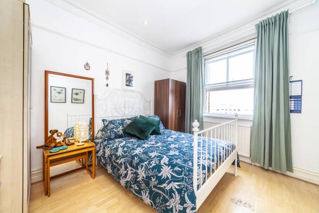 Stunning mansion block room in Fulham/Chelsea Main Photo