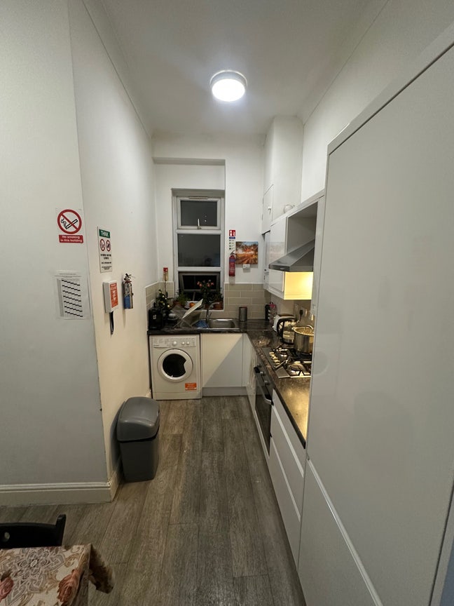 Sheperd's Bush Station (Next to the Station) Main Photo