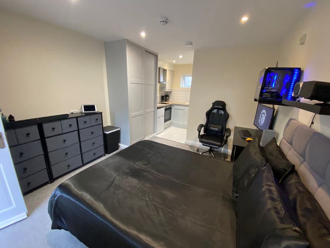 Sudio Flat in Hoole - BIlls Included  Main Photo