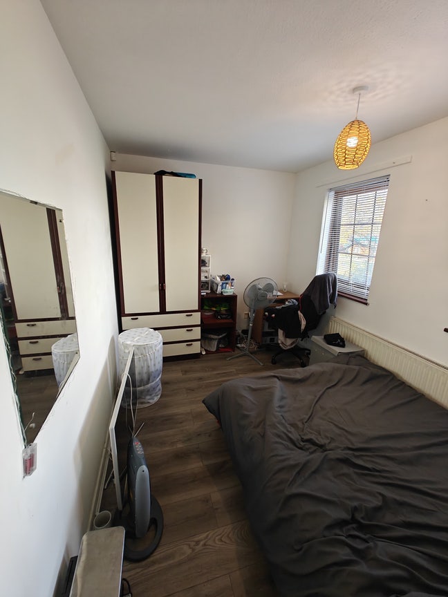 Single Room Available  Main Photo