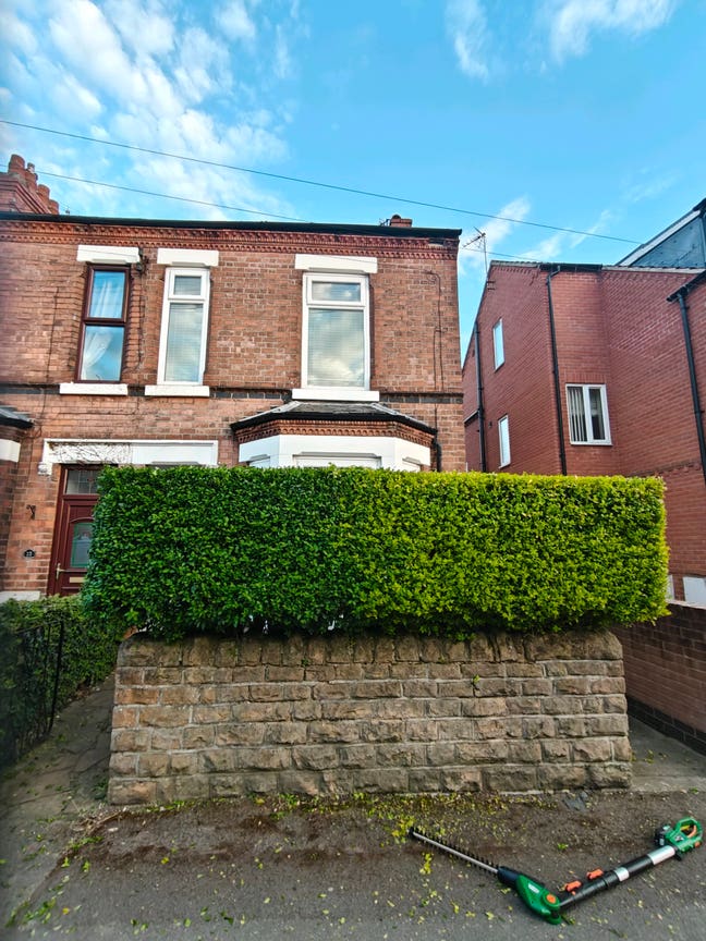 Stunning whole property in West Bridgeford  Main Photo