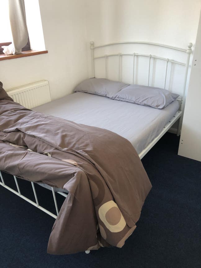 En-suite room to let Main Photo