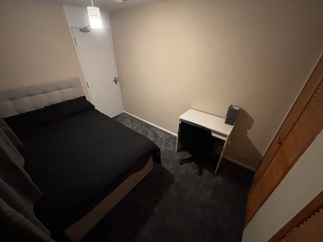  Nice room, all bills Included,wifi,  Main Photo