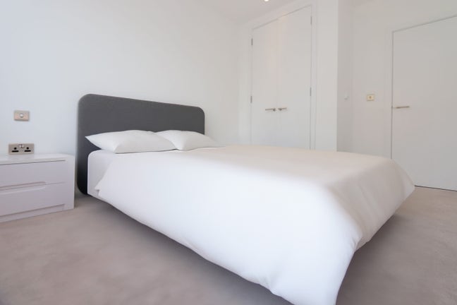 Luxurious Room by Canada Water Tube(Concierge/Gym) Main Photo