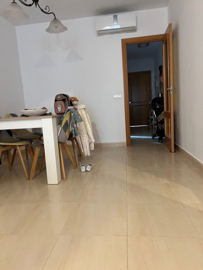 Super Cheap Studio Flat Ready to Move In Main Photo