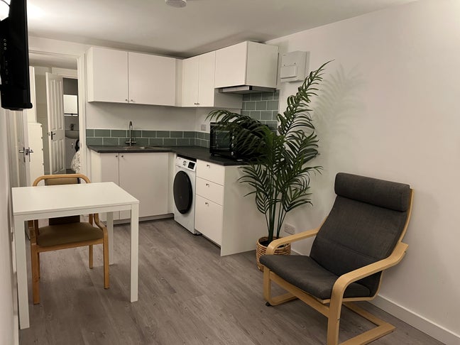 Self-contained 1 bedroom Annexe Main Photo