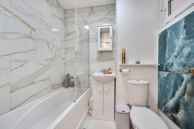 Spacious 1 bed flat in prime location Main Photo