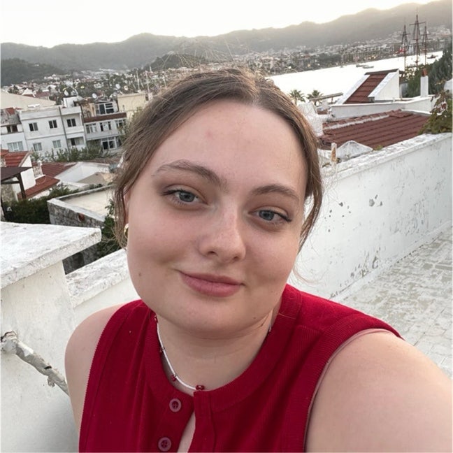 Full-Time Professional seeking studio/1bed in Bath Main Photo