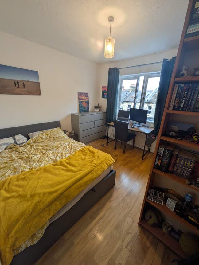 Double Room in Friendly Townhouse (3 Months) Main Photo