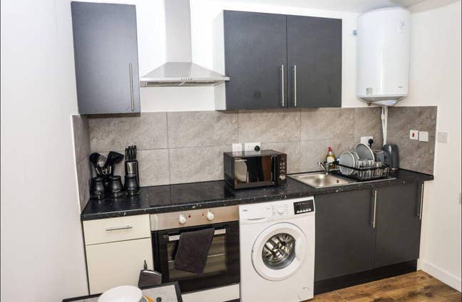 Lovely two bedroom apartment in South Tottenham Main Photo
