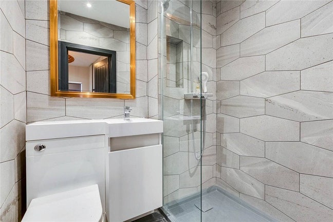 Double room for rent  ( bills inclusive)  Main Photo