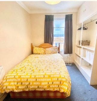 Furnished Double Room by Square Main Photo