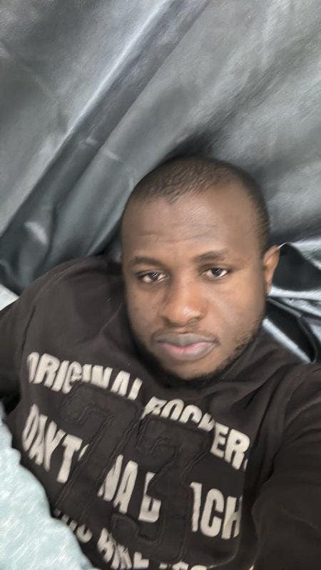 2 rooms sought by 2 males Main Photo