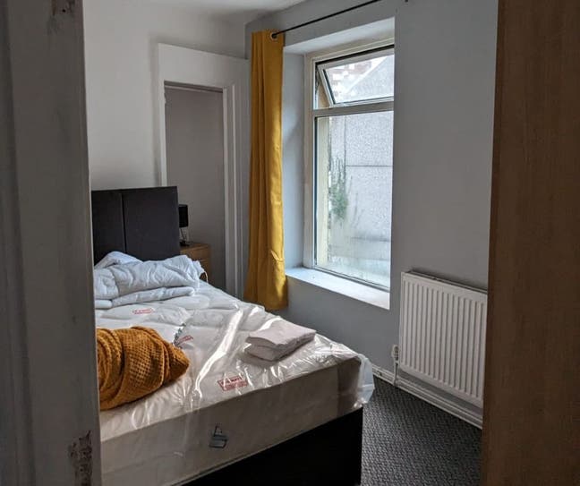 Single Room – Garden + Parking – Swansea Main Photo