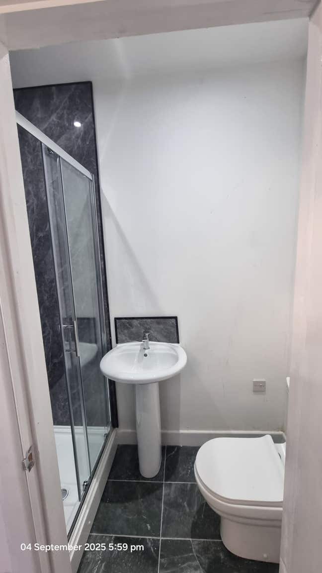 1 Ensuite Room Available in Selly Oak Main Photo