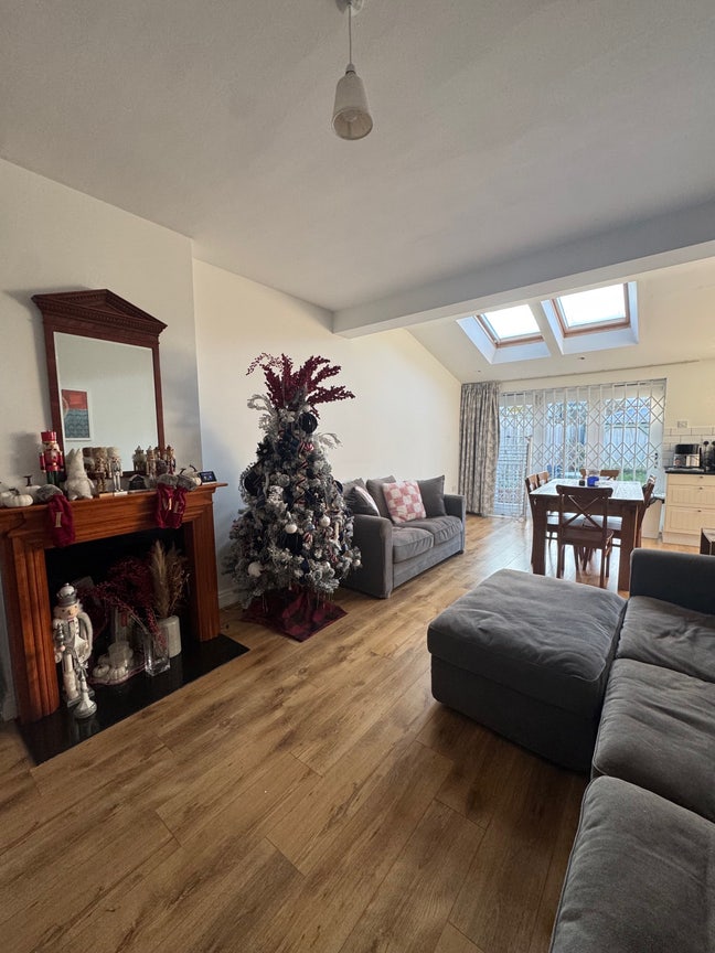 Available Now!! £600+Bills - Double Room for Rent  Main Photo