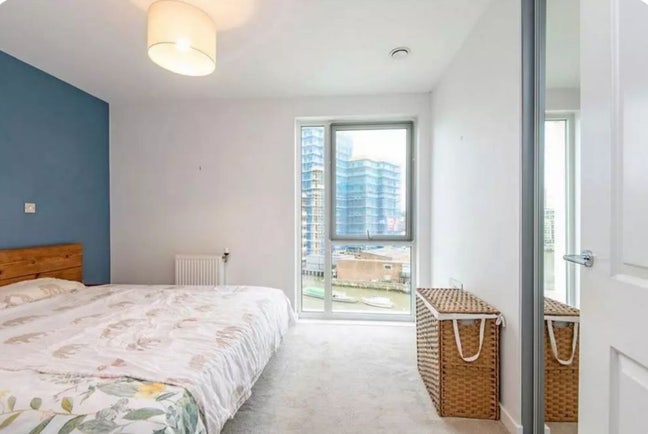 2 large En-suite rooms available  Main Photo